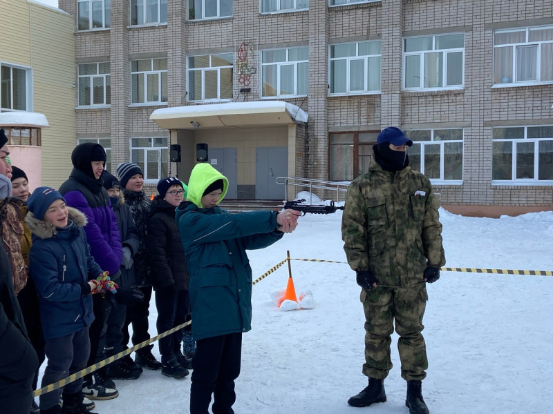 18 февраля для учащихся 6-11 классов прошла военно-патриотическая игра «Зарница». .