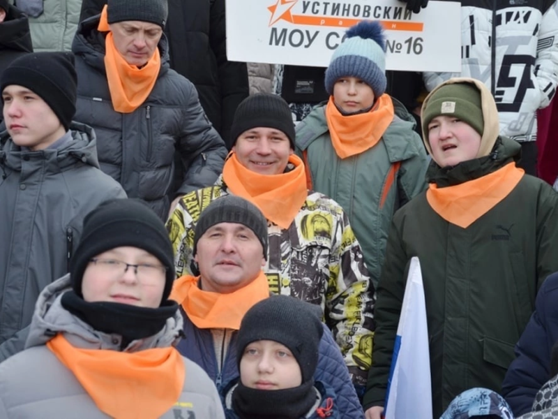 23 февраля в сквере оружейника Драгунова прошел фестиваль солдатской песни «Когда поют солдаты...»..